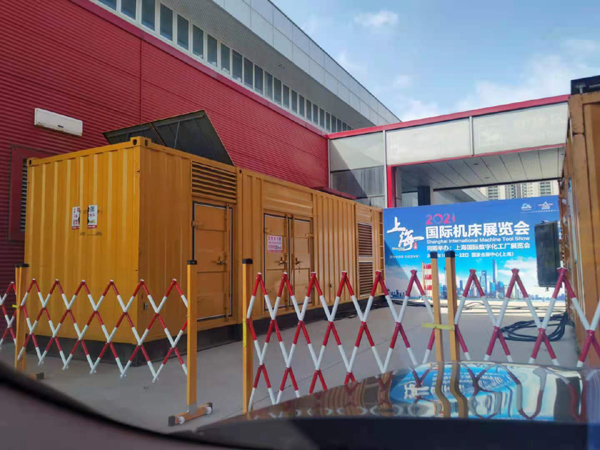 南山发电车出租-发电机无电压或电压太低怎么办?