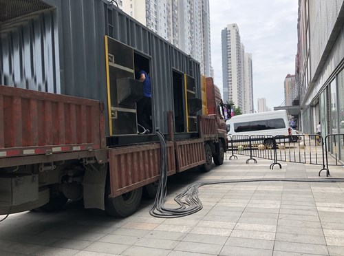 南山柴油发电机空气滤清器在不同季节的更换周期是否有差异？