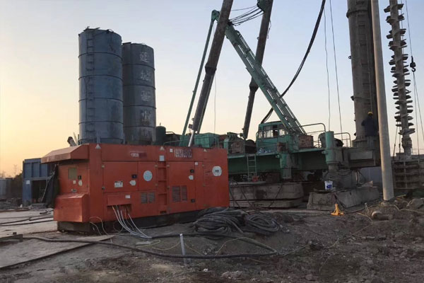 南山如何检查发电机组燃油系统的密封性？